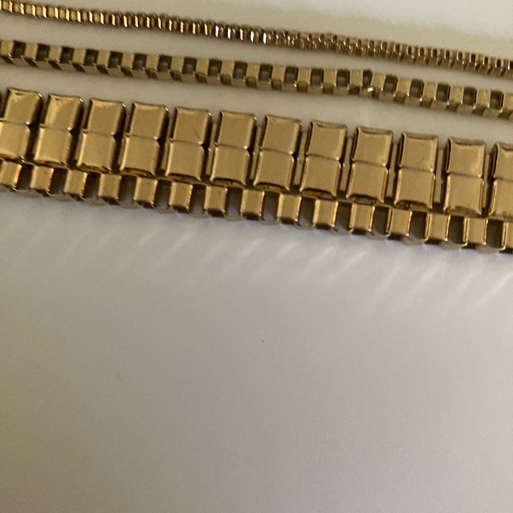 Necklace - Picture 2 of 5